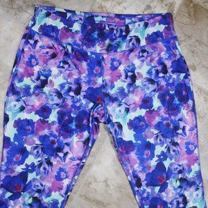 Floral Fitness Capri Leggings